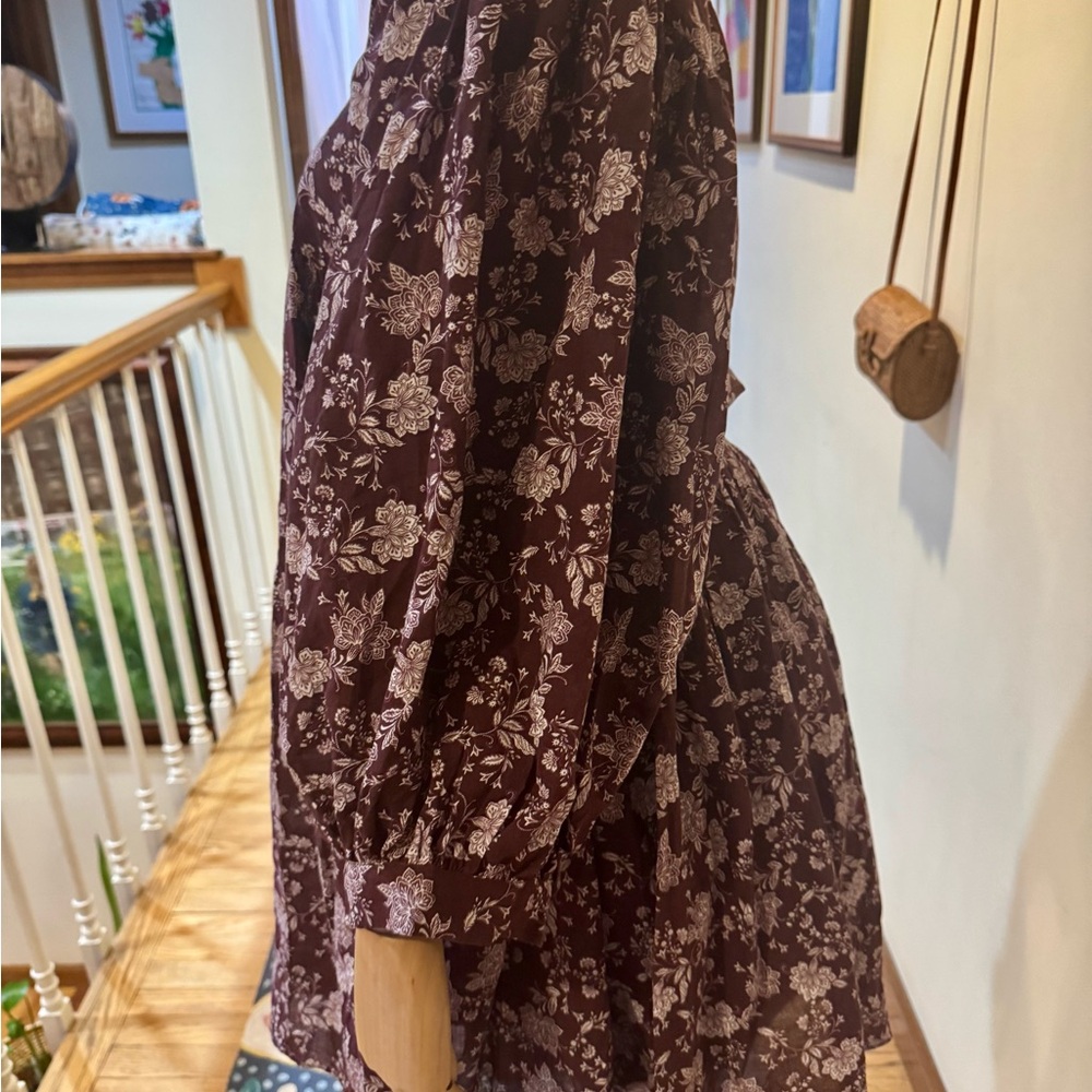 Madewell billowy maroon dress with white floral detail - Picture 5 of 11
